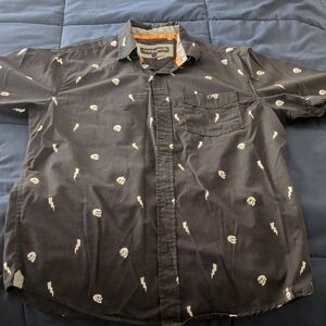 Men's Black Short-Sleeve Button-Up Shirt with Lightning & Skull Print